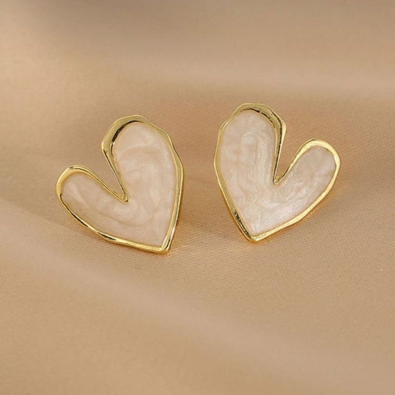 HEART STUDS