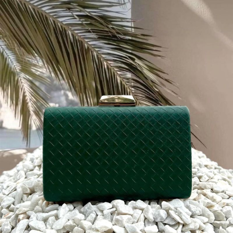 GREEN CHATAE CLUTCH