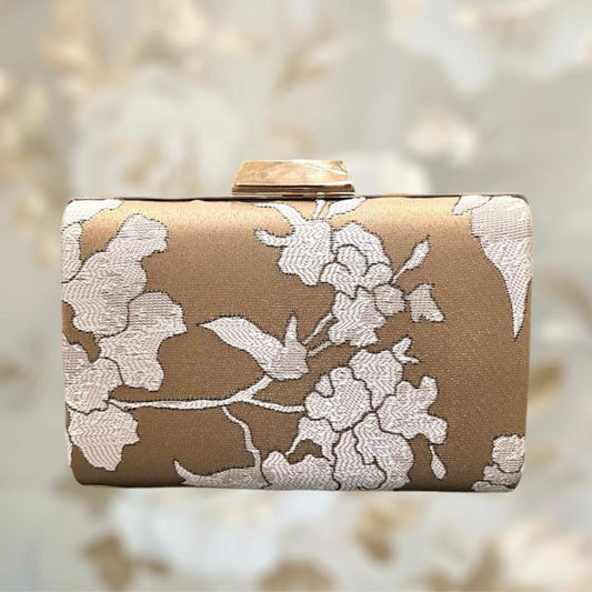 GOLDEN WHITE FLROAL CLUTCH