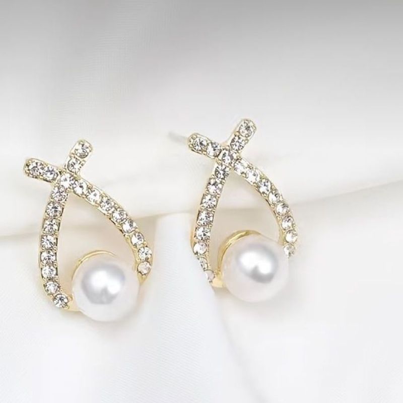 CROSS PEARL STONE STUDS